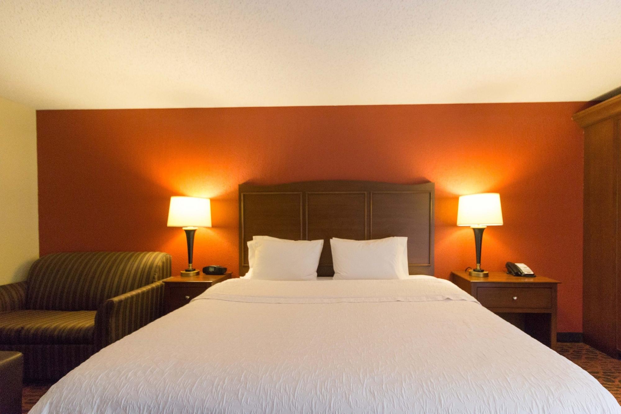 Hampton Inn Columbus-South Ґров-Сіті Екстер'єр фото