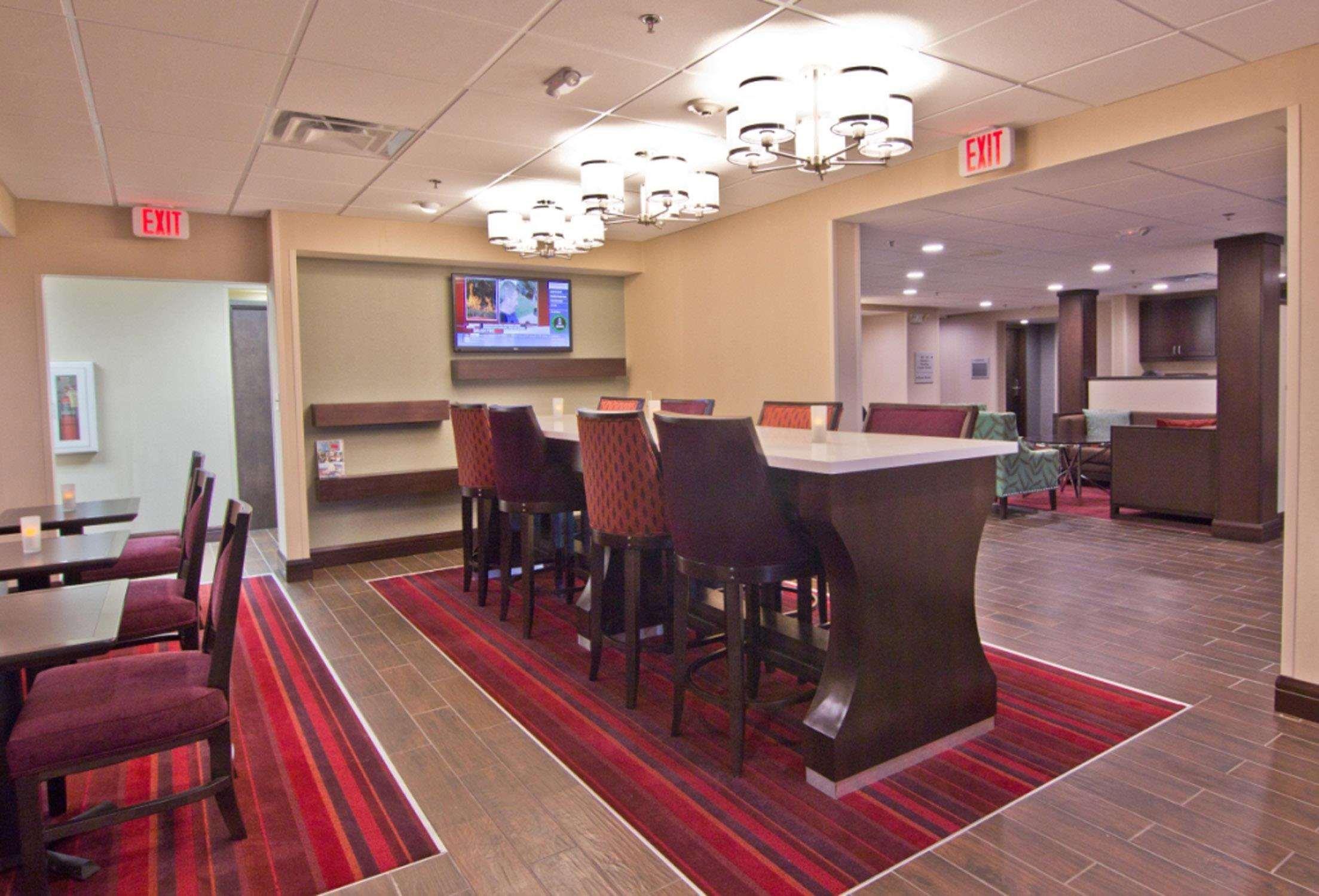 Hampton Inn Columbus-South Ґров-Сіті Екстер'єр фото