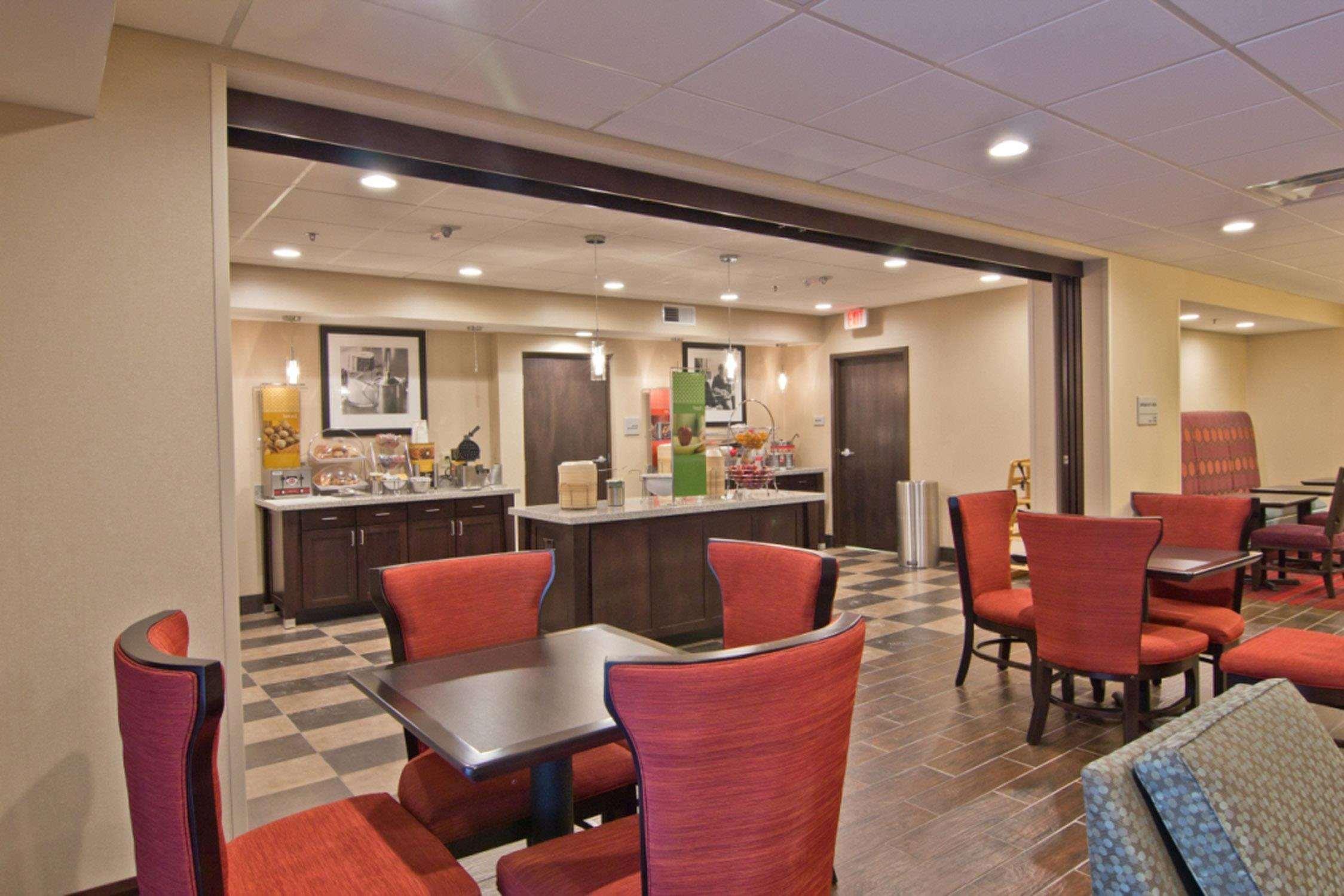 Hampton Inn Columbus-South Ґров-Сіті Екстер'єр фото