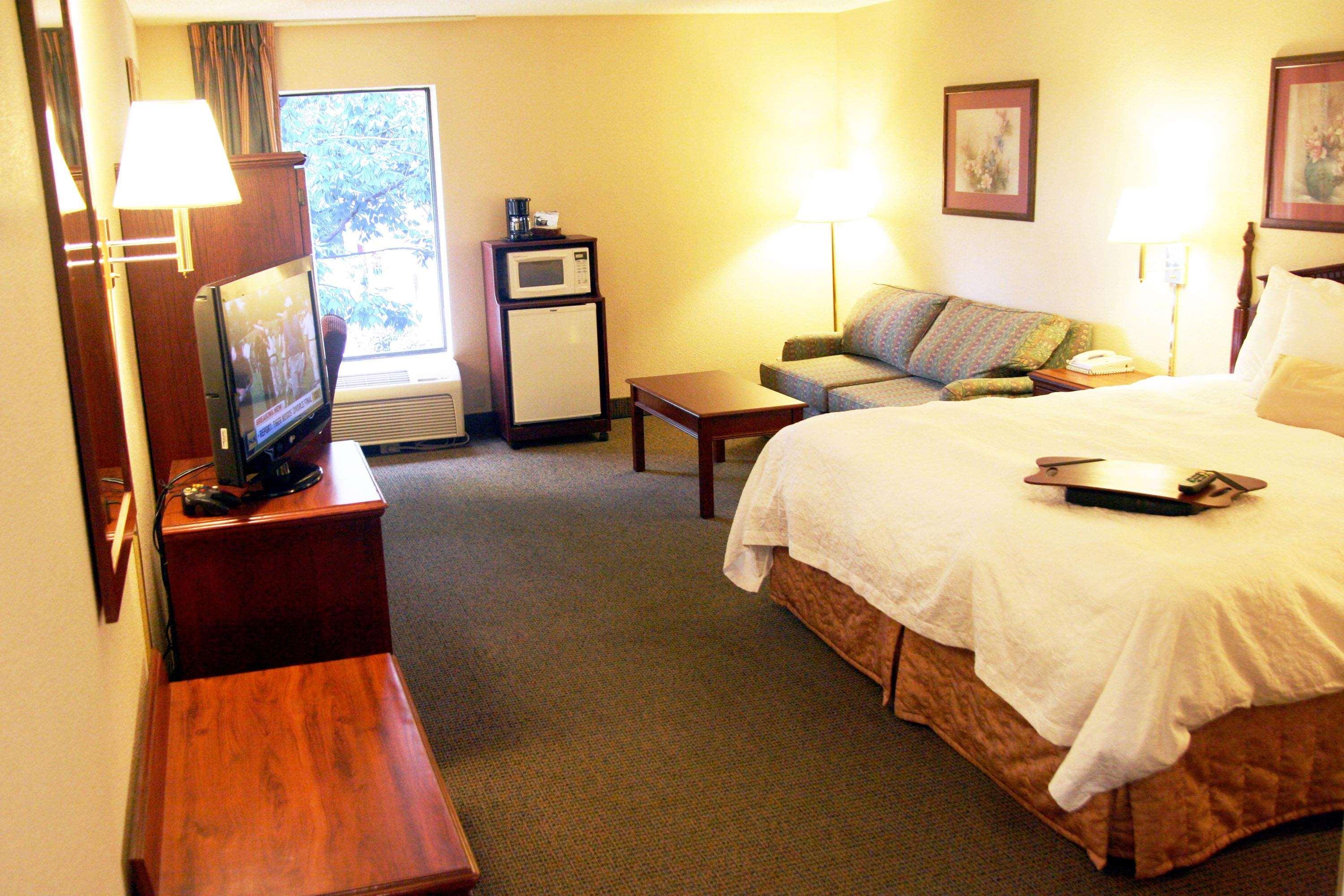 Hampton Inn Columbus-South Ґров-Сіті Номер фото