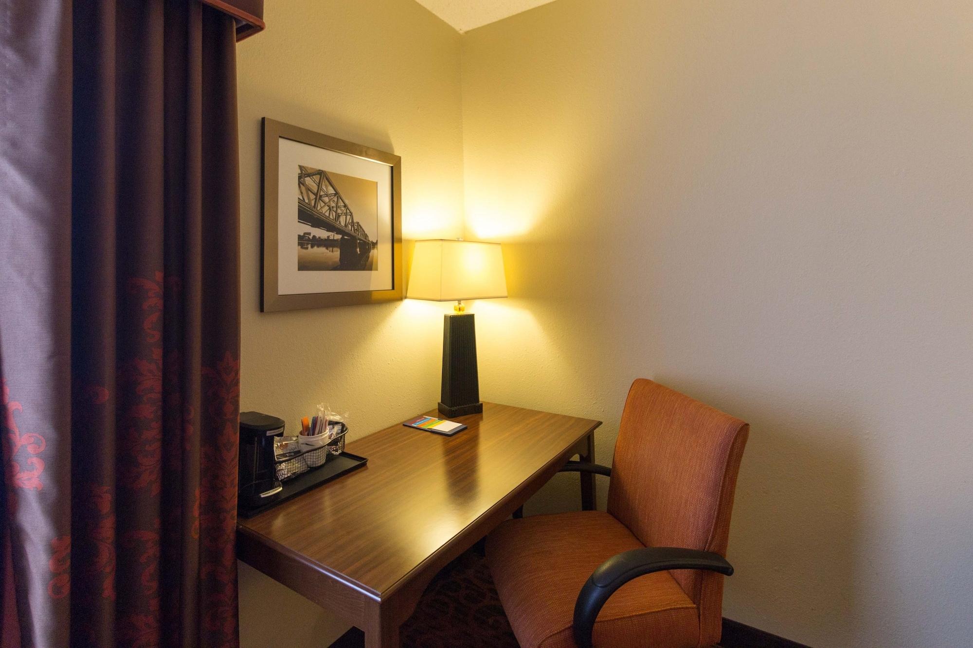 Hampton Inn Columbus-South Ґров-Сіті Екстер'єр фото