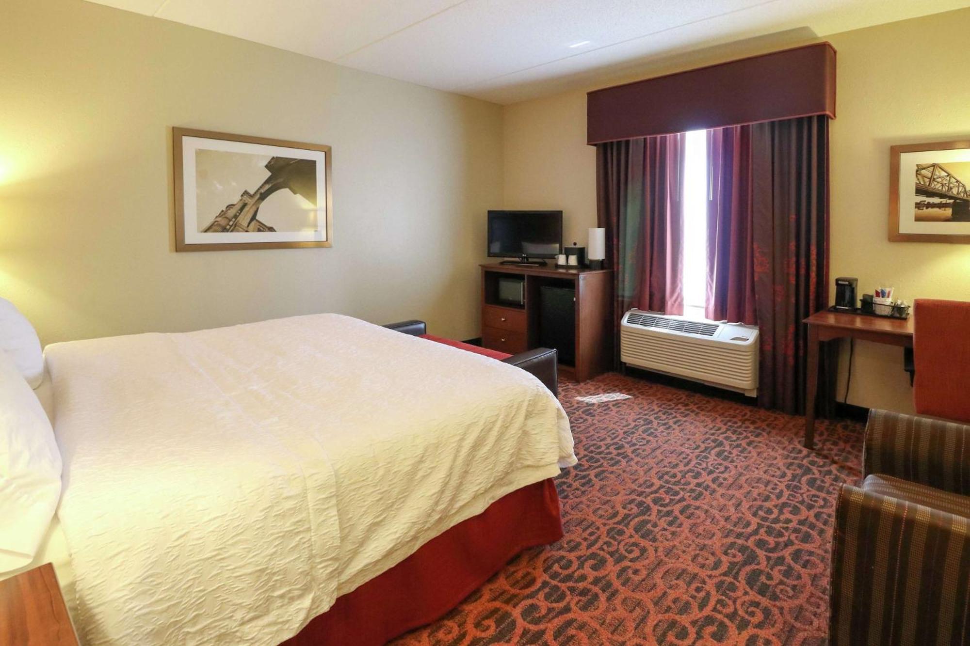 Hampton Inn Columbus-South Ґров-Сіті Екстер'єр фото